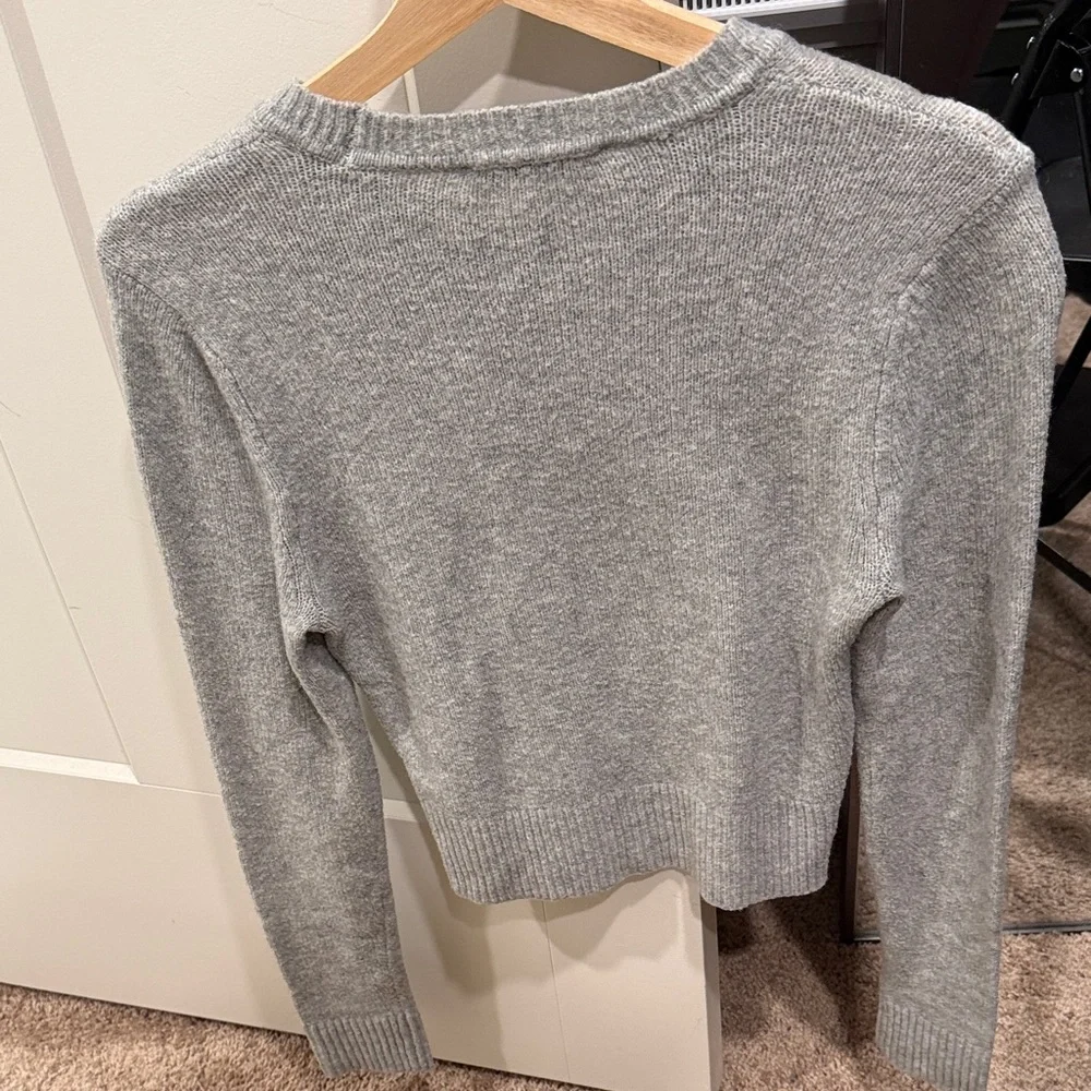 Abercrombie & Fitch Heather Gray Crew Neck Sweater - Picture 3 of 3